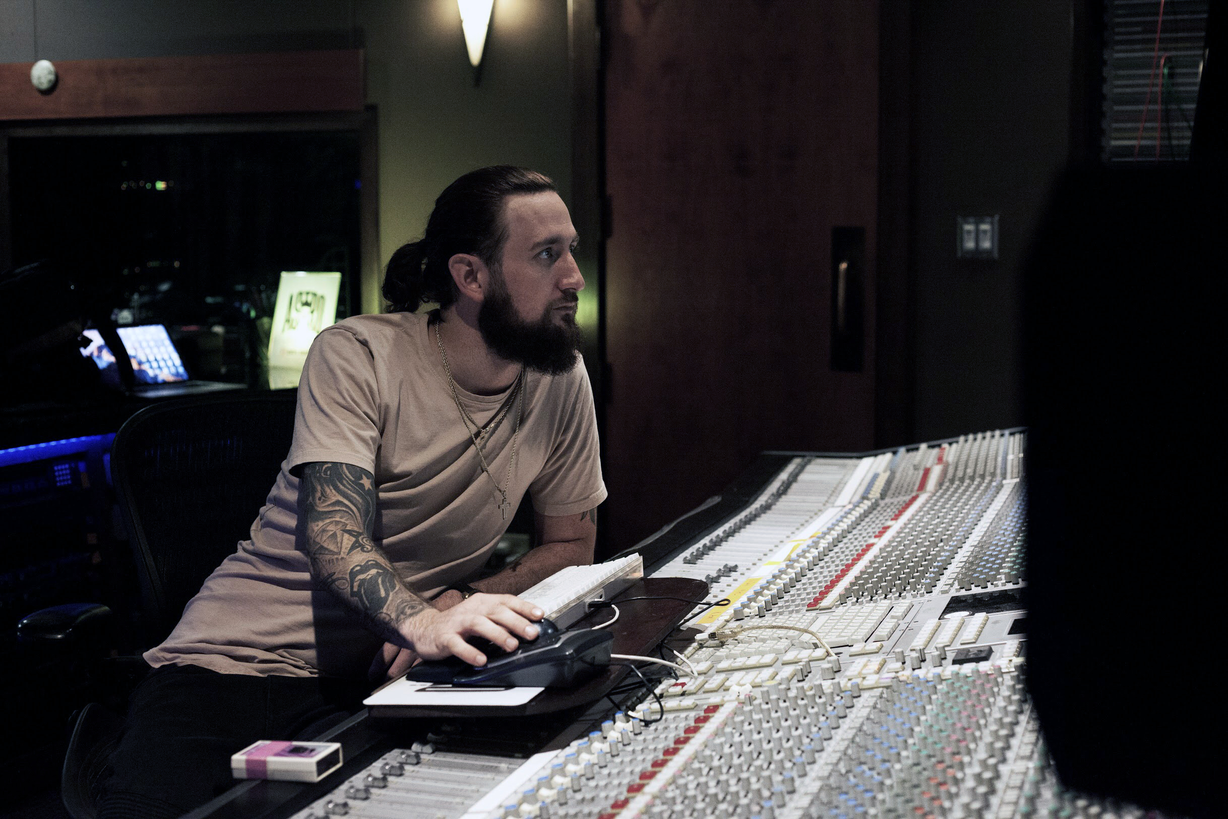 EXCLUSIVE: GET TO KNOW ONE OF THE HOTTEST ENGINEERS IN THE GAME | @CAMERONCARTEE