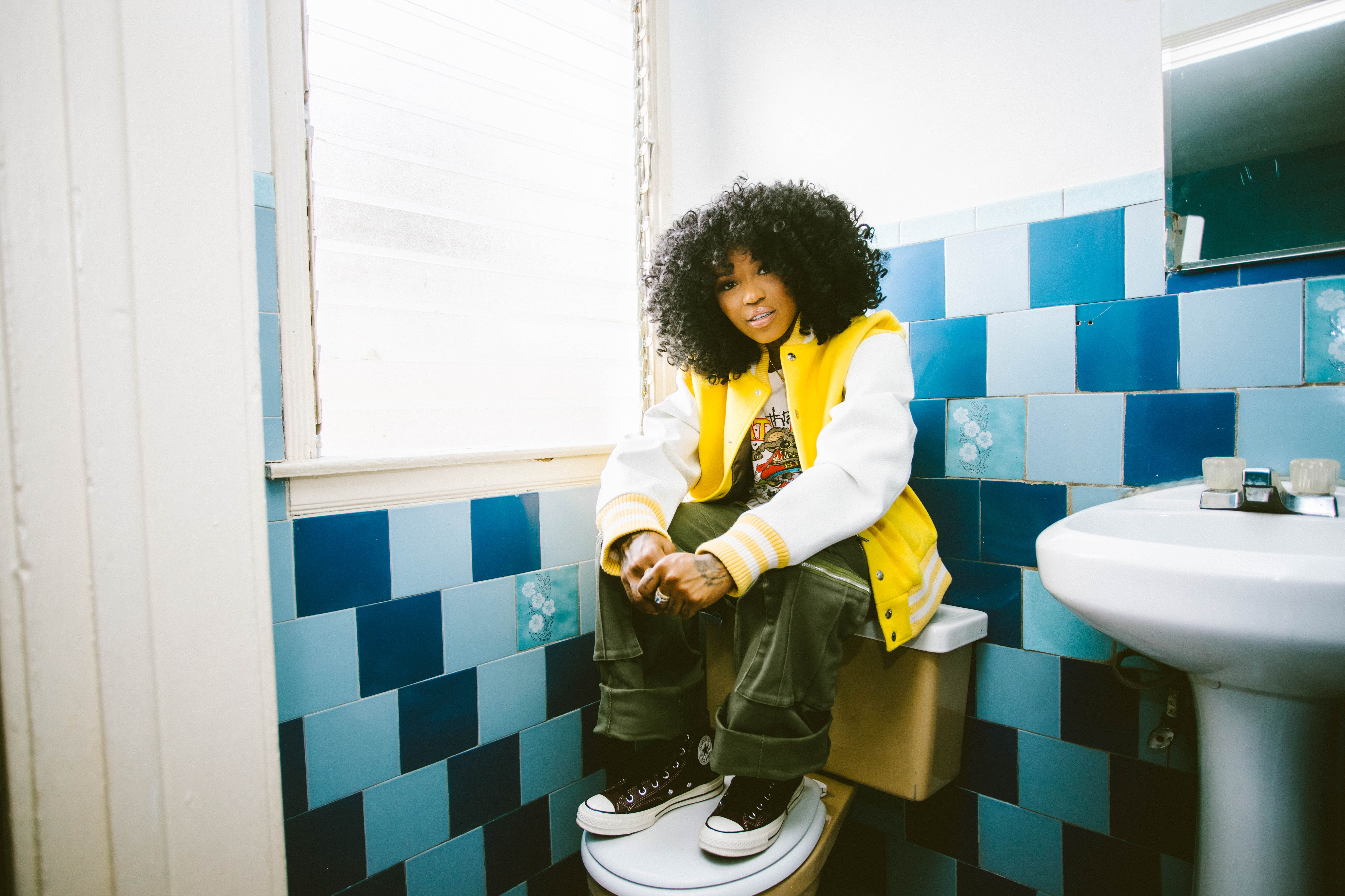 Kaash Paige Shares New Track Entitled “Girlfriend”