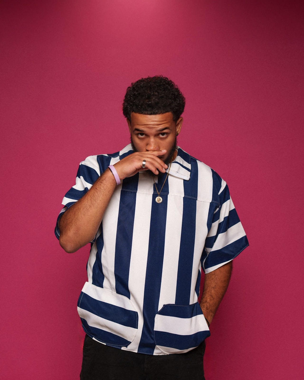 E-Los Shares New Set “Unloyal” & “Searching”